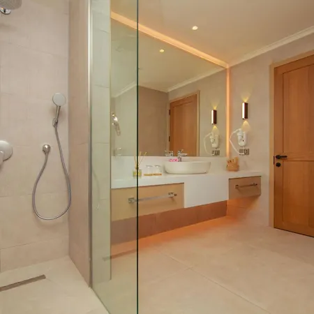 Casa Lumar Luxury Lodging- Adult Only Отель *